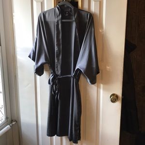 Victoria’s Secret dark gray silky robe size M/L